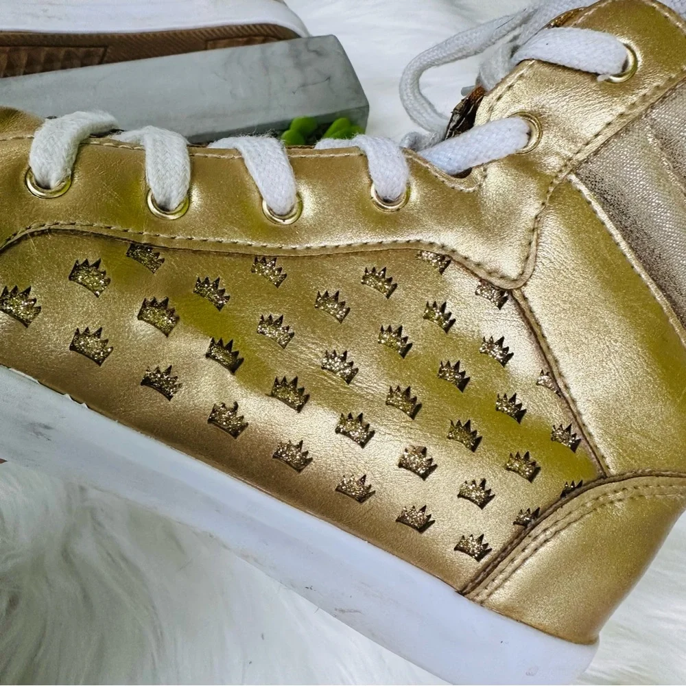 Disney D-Signed Crownin Around Gold Metallic Crown High Top Shoes, 3